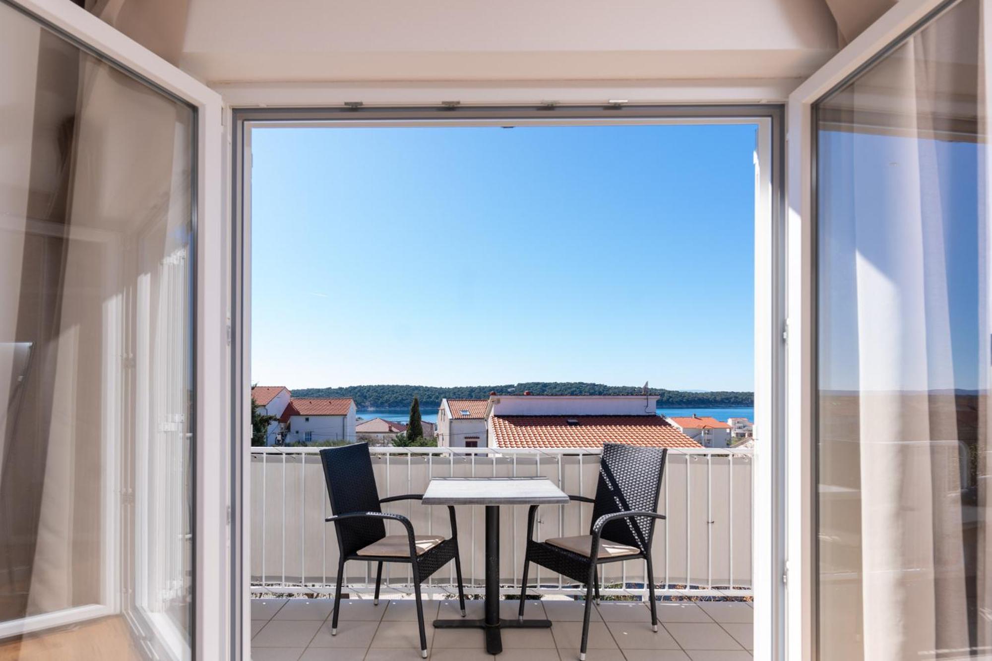 Apartments Casa Barbara Раб Экстерьер фото